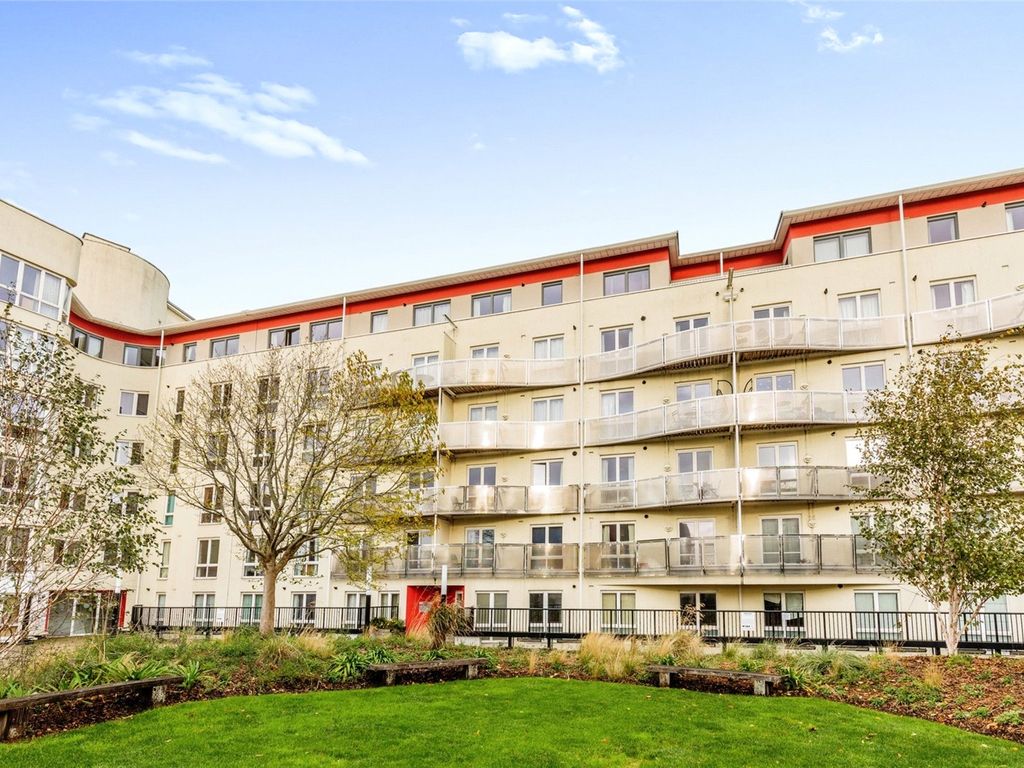 The Crescent, Hannover Quay, Bristol BS1  