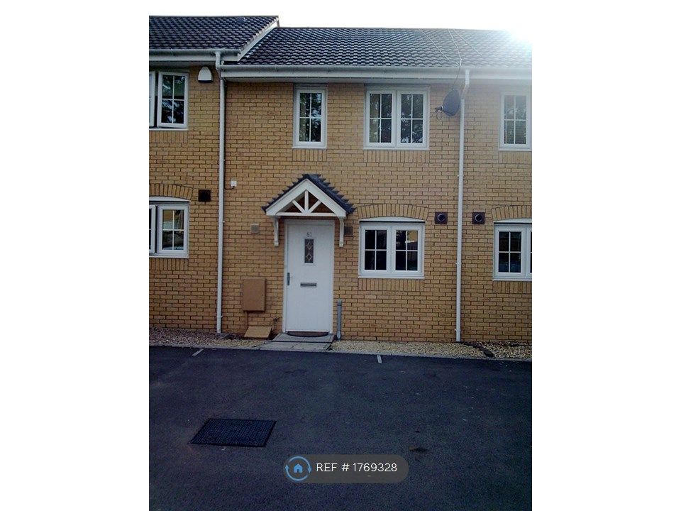 2 bed terraced house to rent in Ffordd Brynhyfryd, Old St. Mellons