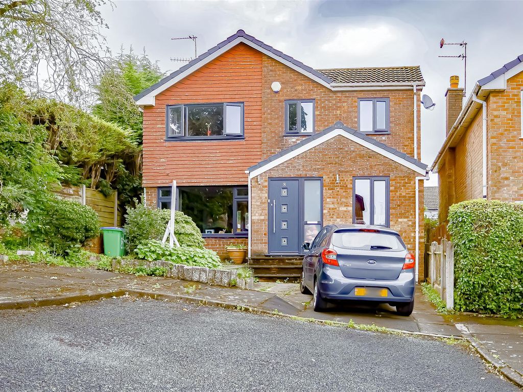 4 bed detached house for sale in Conway Close, Heywood OL10, £310,000