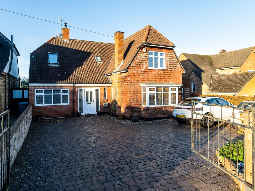 4 bed detached house for sale in Musters Road, West Bridgford