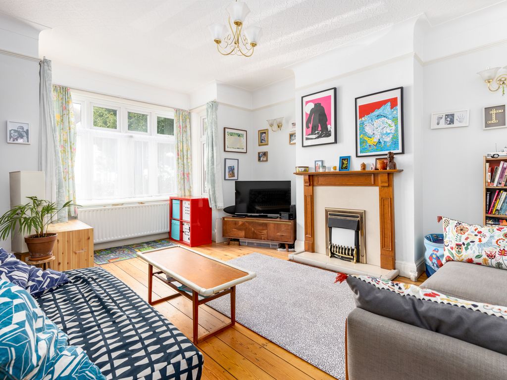 Blondin Avenue, London W5  