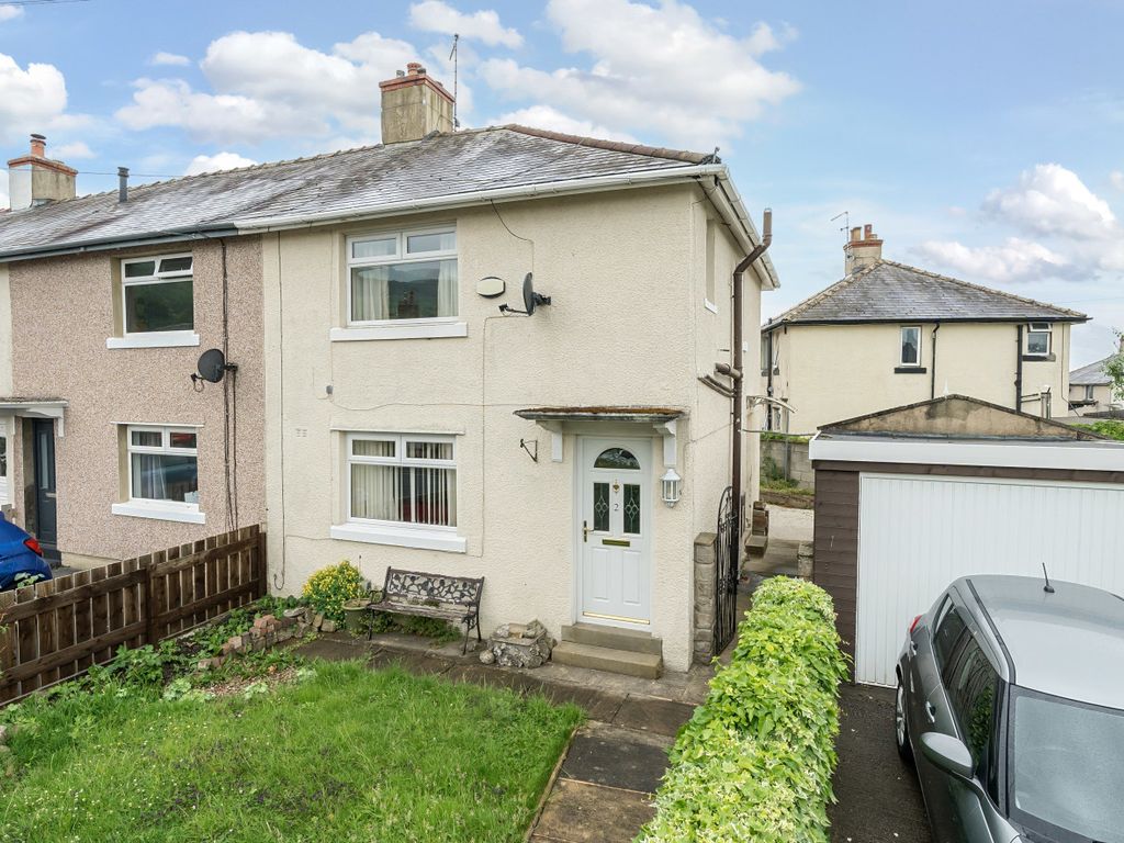 3 bed end terrace house for sale in Hillside Crescent, Skipton, North