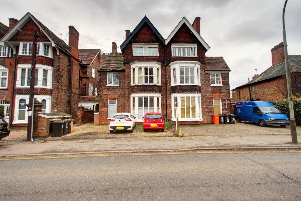 Victoria Park Road, Clarendon Park, Leicester LE2  