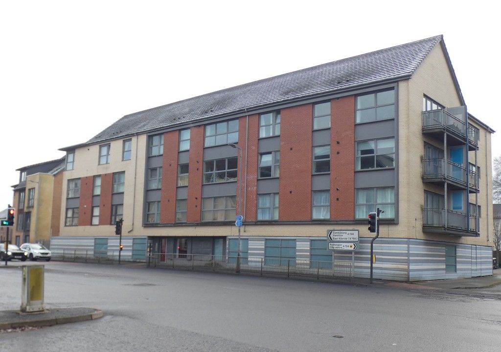 2 bed flat to rent in Cambuslang Road, Glasgow G72, £850 pcm Zoopla