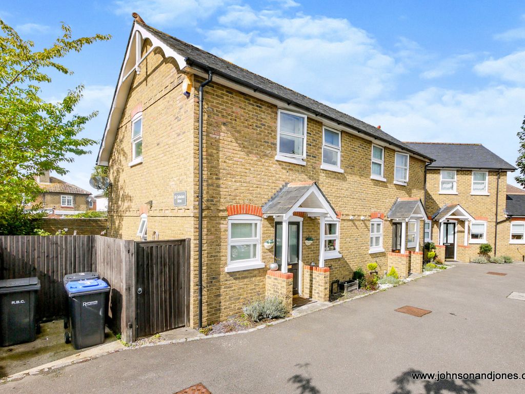 2 bed semidetached house to rent in St Catherines Mews, Chertsey KT16