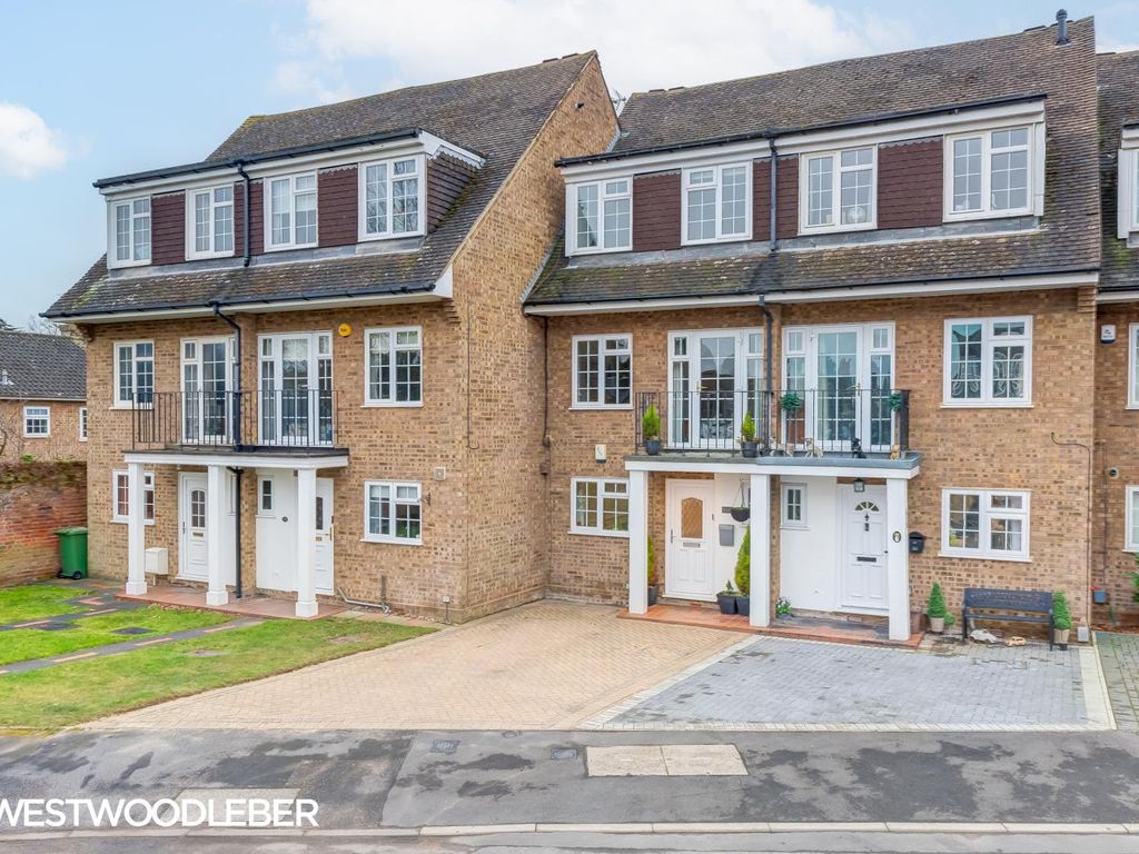 4 bed terraced house for sale in Taylors Avenue, Hoddesdon EN11, £509,995 Zoopla