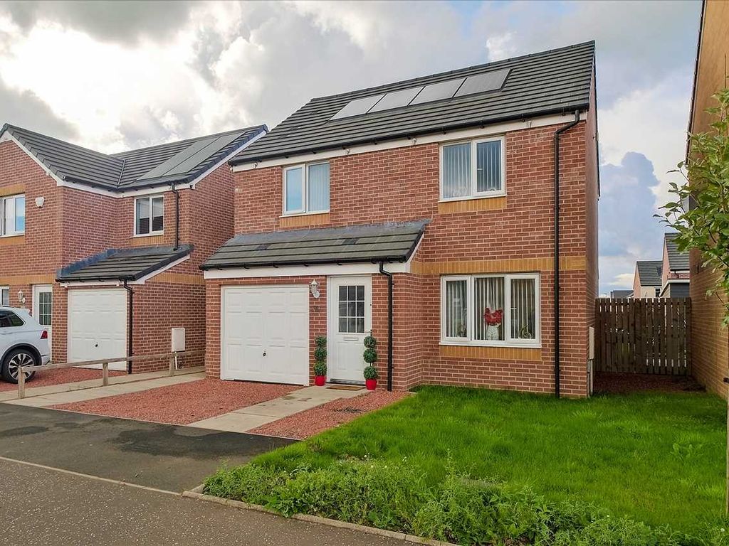 3 bed detached house for sale in Caledonian Crescent, Law, Carluke ML8