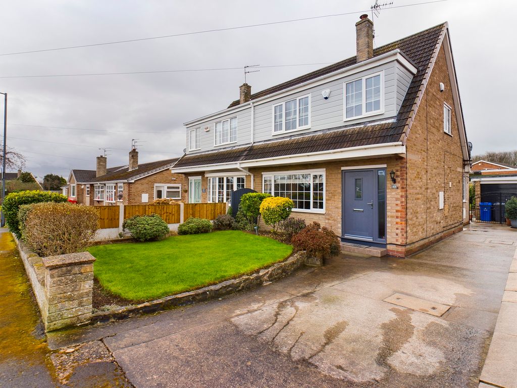 3 bed semidetached house for sale in Leyburn Road, Doncaster, South
