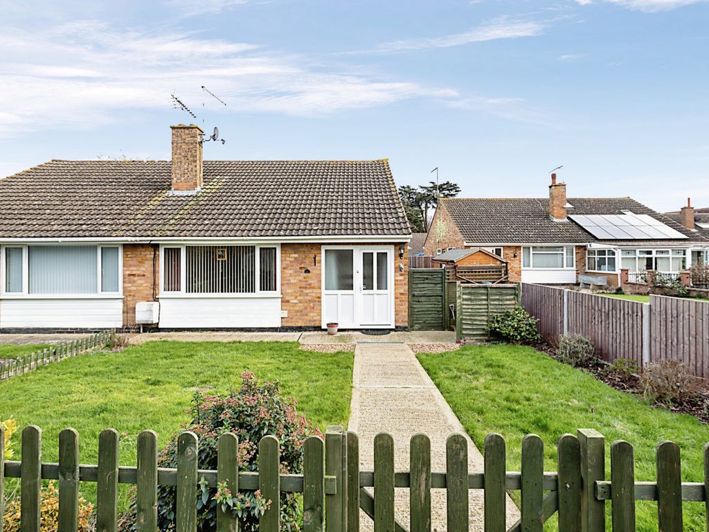 2 bed bungalow for sale in Homestead Way, Potterspury, Towcester NN12
