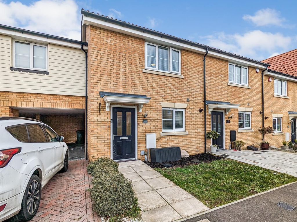 2 bed terraced house for sale in Warwick Crescent, Basildon SS15 Zoopla