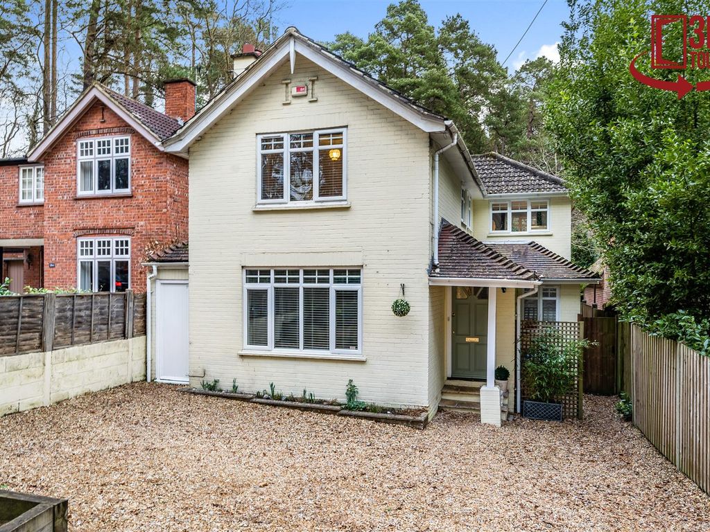 4 bed detached house for sale in Sandhurst Road, Crowthorne, Berkshire RG45, £700,000 Zoopla