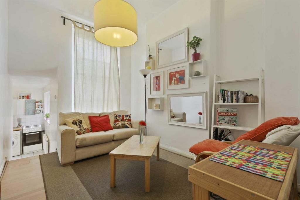 Charteris Road, Queens Park, London NW6  