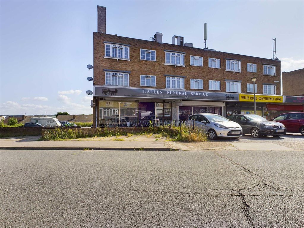Merralswood Court, Wells Road Strood, Rochester ME2  