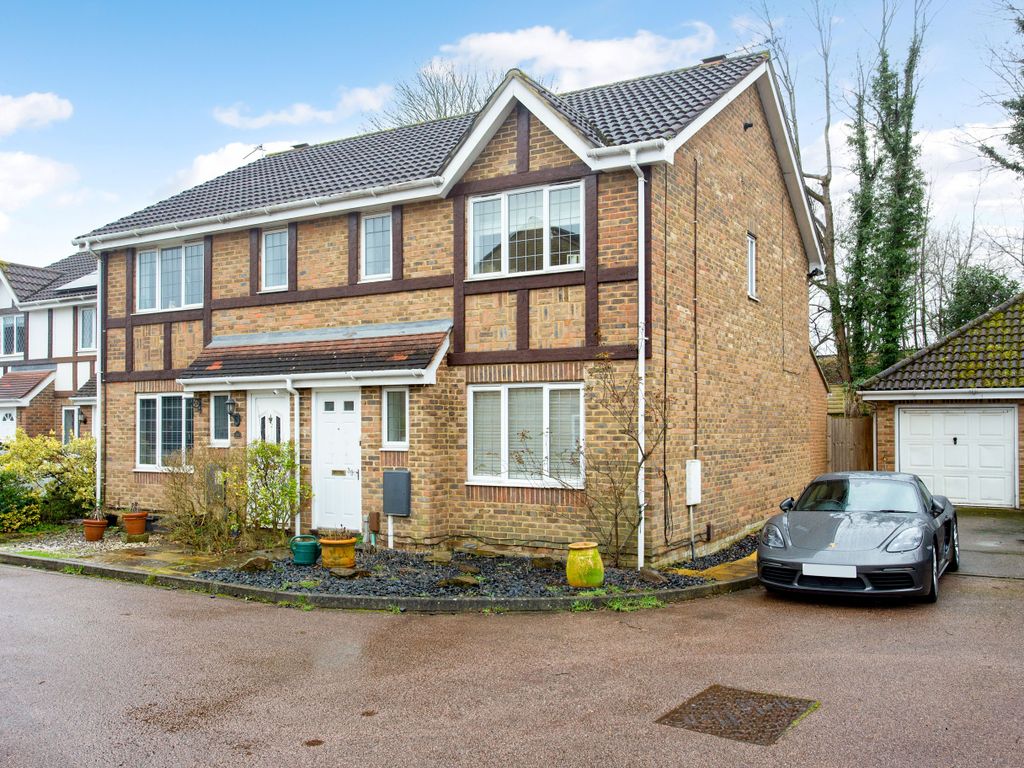 3 Bed Semi Detached House For Sale In Danesfield Close Walton On