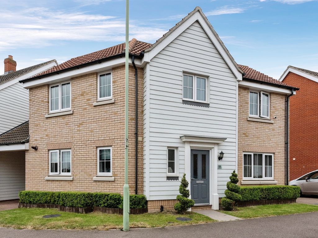 3 bed linkdetached house for sale in Osprey Drive, Stowmarket IP14
