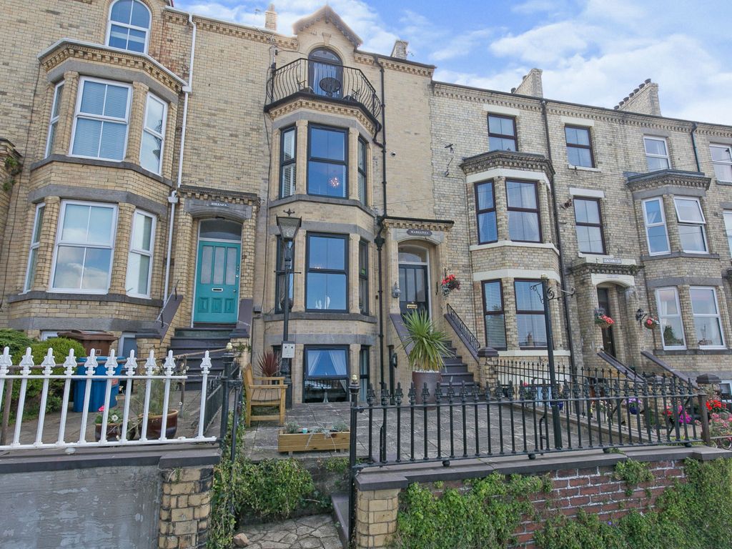 7 bed town house for sale in St. Davids Road, Caernarfon LL55, £325,000