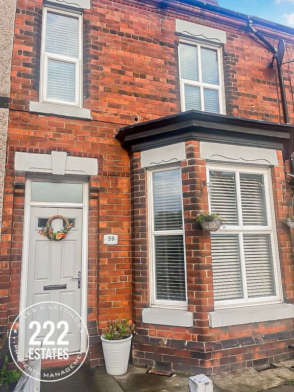 3 bed terraced house to rent in Marsh House Lane, Warrington WA1, £950