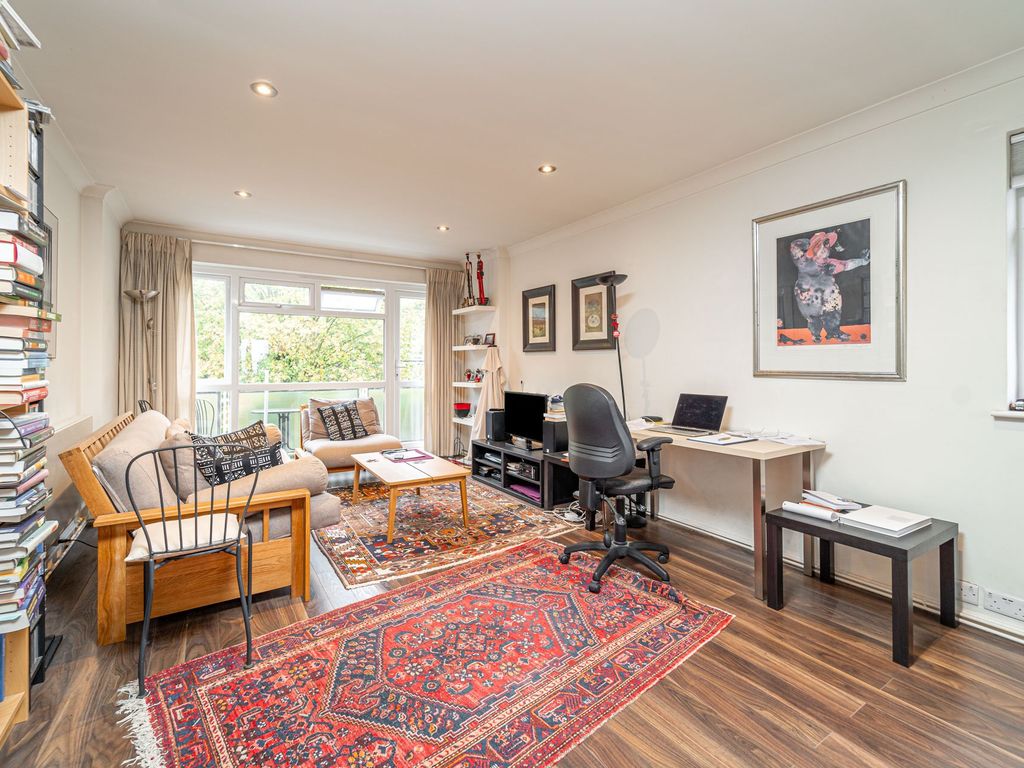 1 bed flat for sale in Haslemere Road, London N8, £450,000 Zoopla