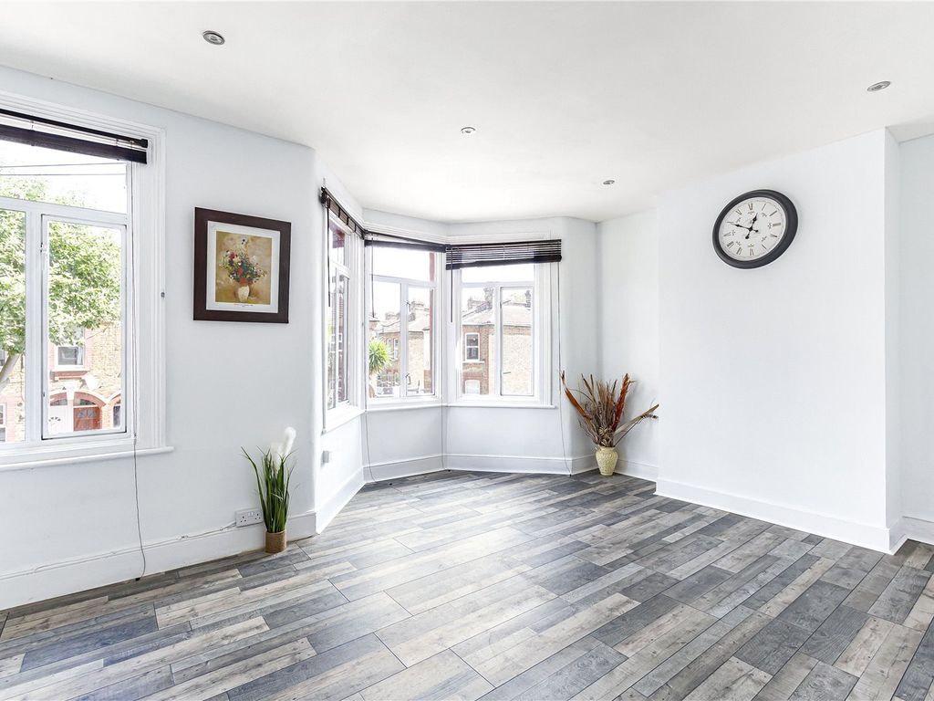 Kettlebaston Road, London E10  