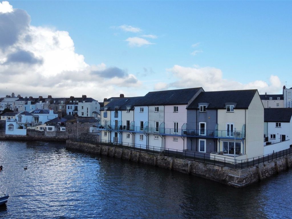 3 bed end terrace house for sale in Telegraph Wharf, Stonehouse