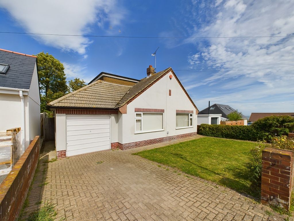 3 bed detached bungalow for sale in Cornwallis Gardens, Broadstairs