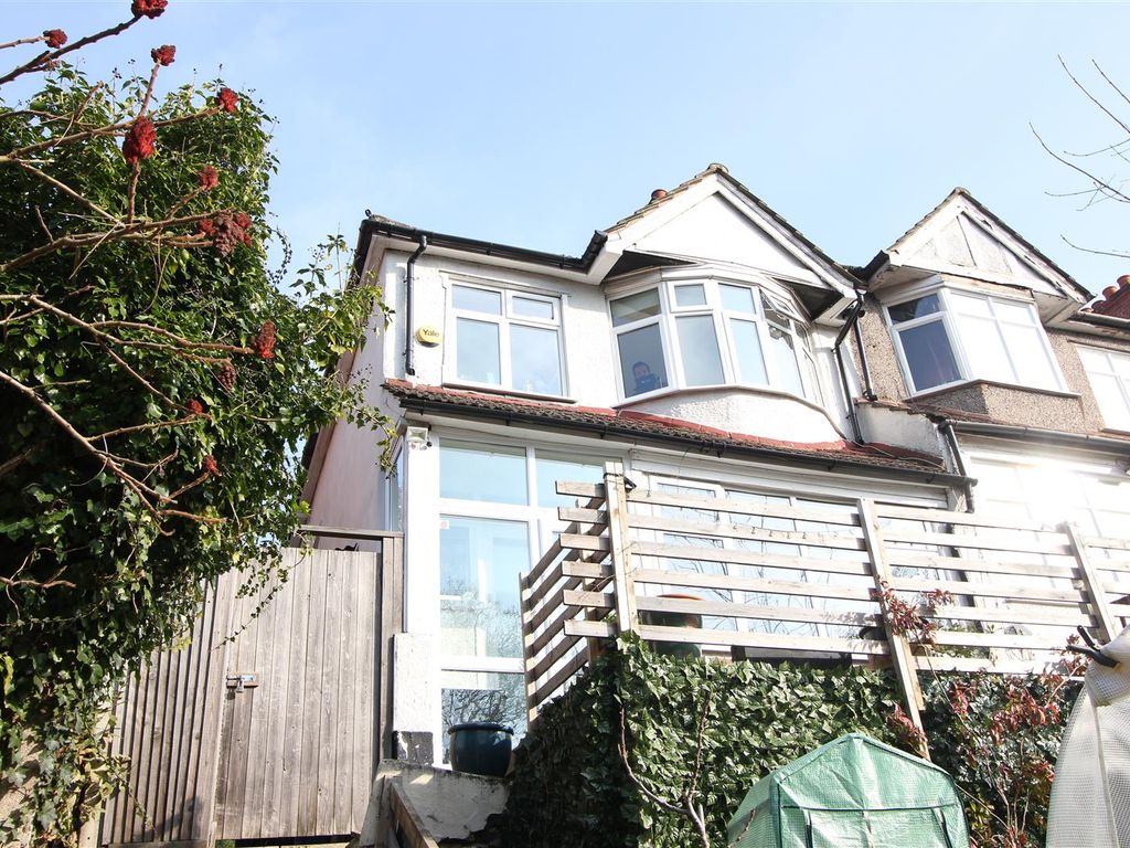 3 bed end terrace house for sale in Wharncliffe Road, London SE25 Zoopla