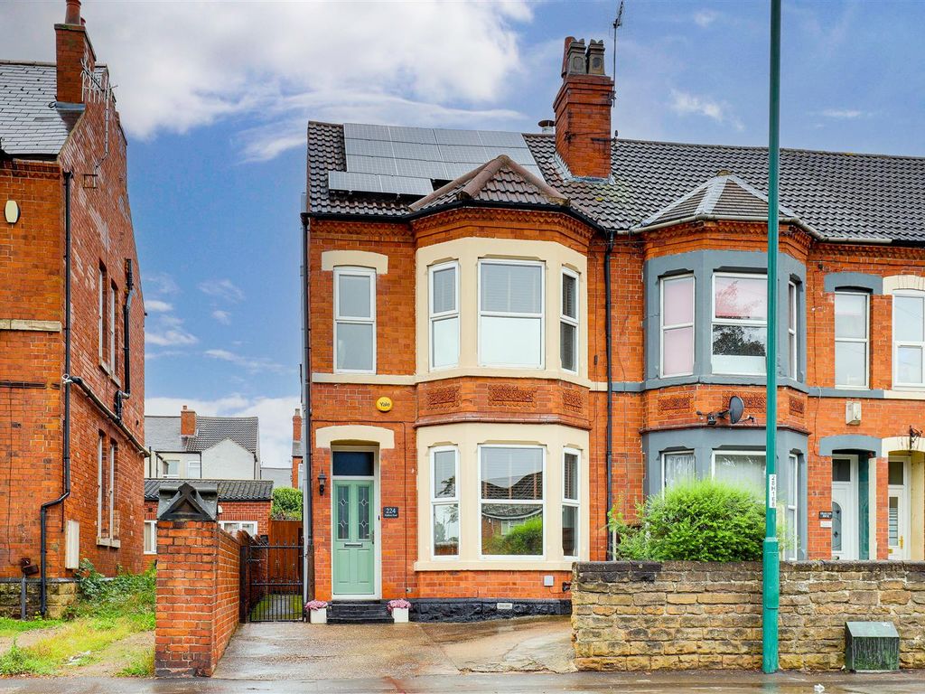 3 bed end terrace house for sale in Highbury Road, Bulwell