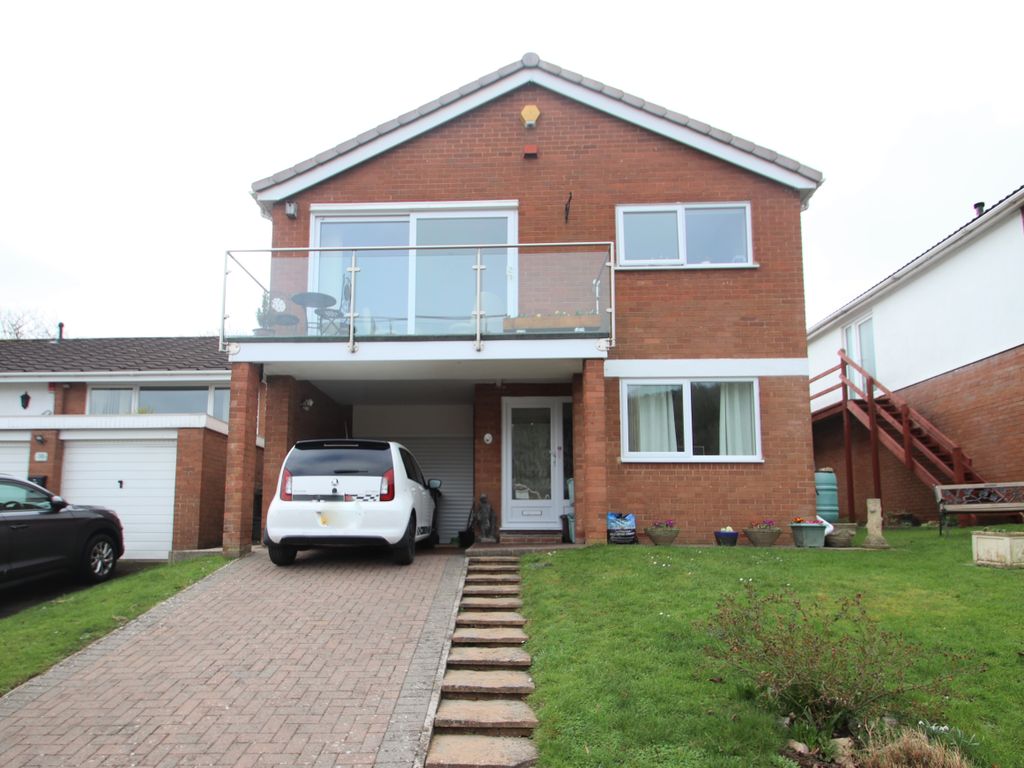 4 bed detached house for sale in Penrice Close, WestonSuperMare BS22