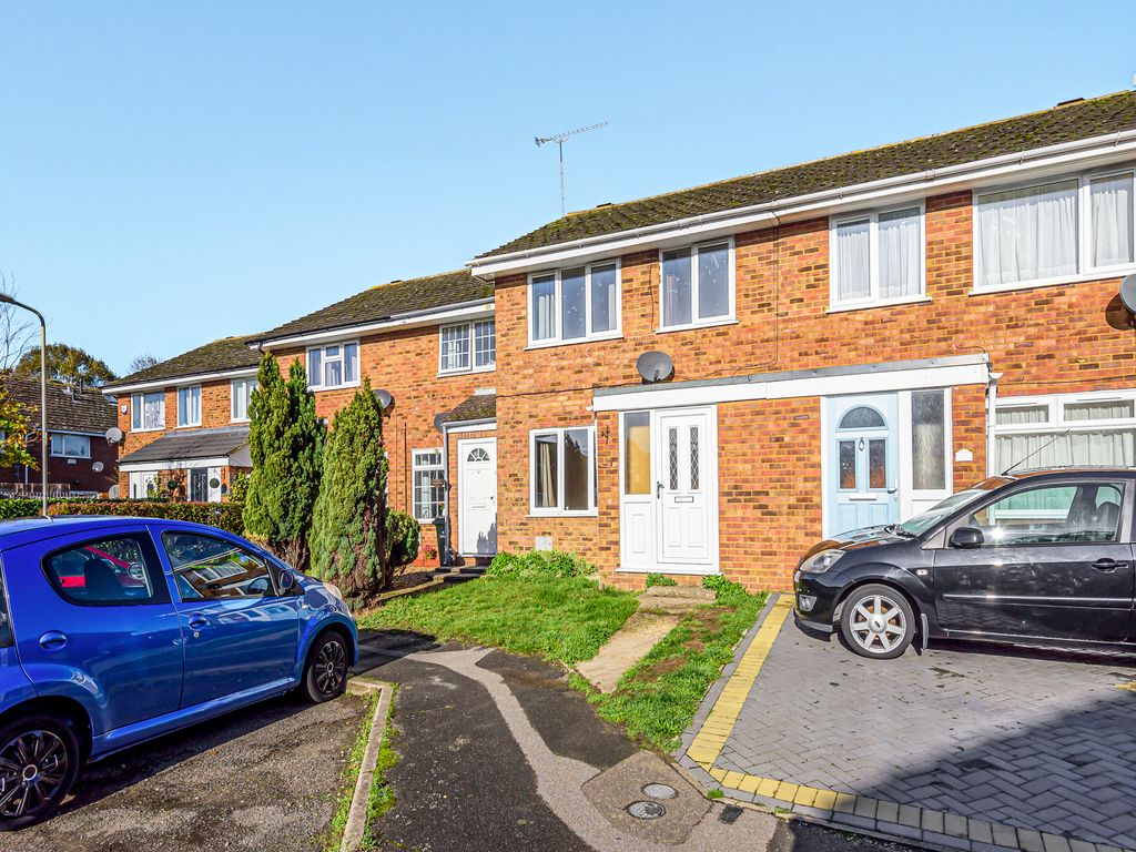 3 bed terraced house for sale in Holland Way, Newport Pagnell MK16 Zoopla