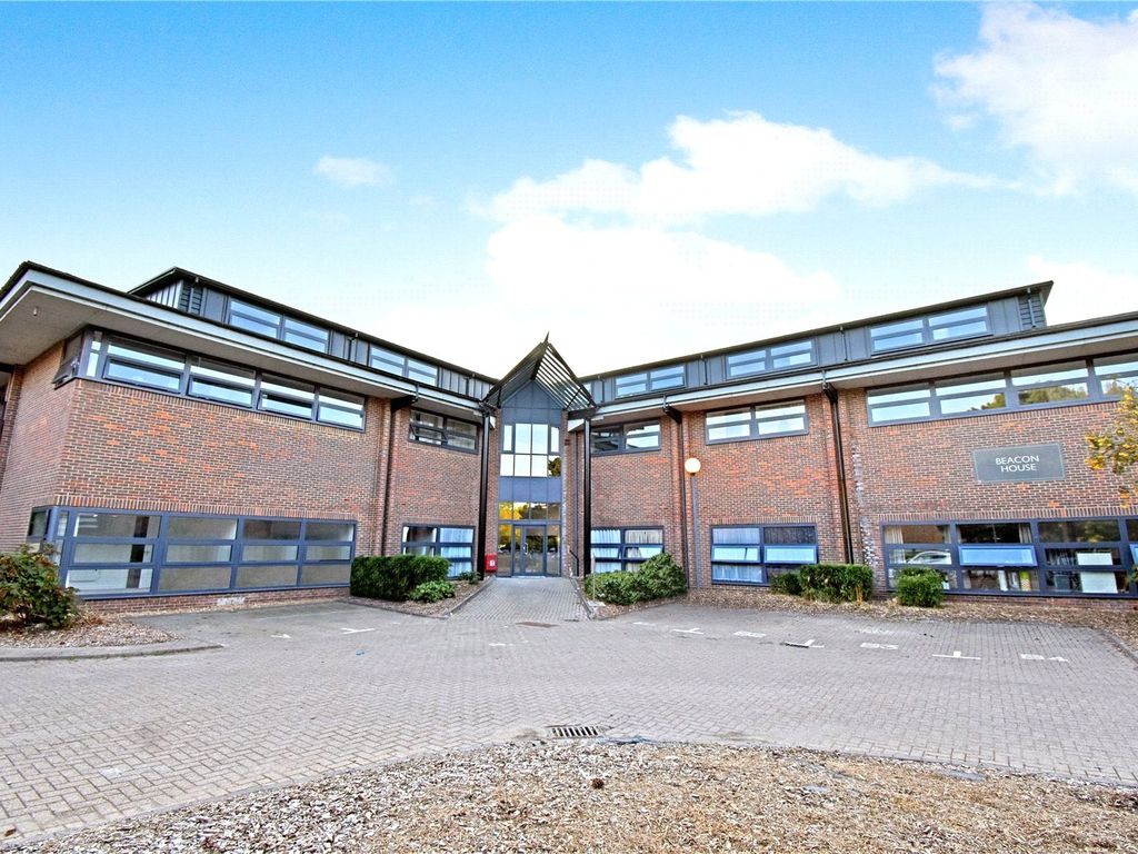 1 bed flat to rent in Beacon House, Carcaixent Square, Newbury