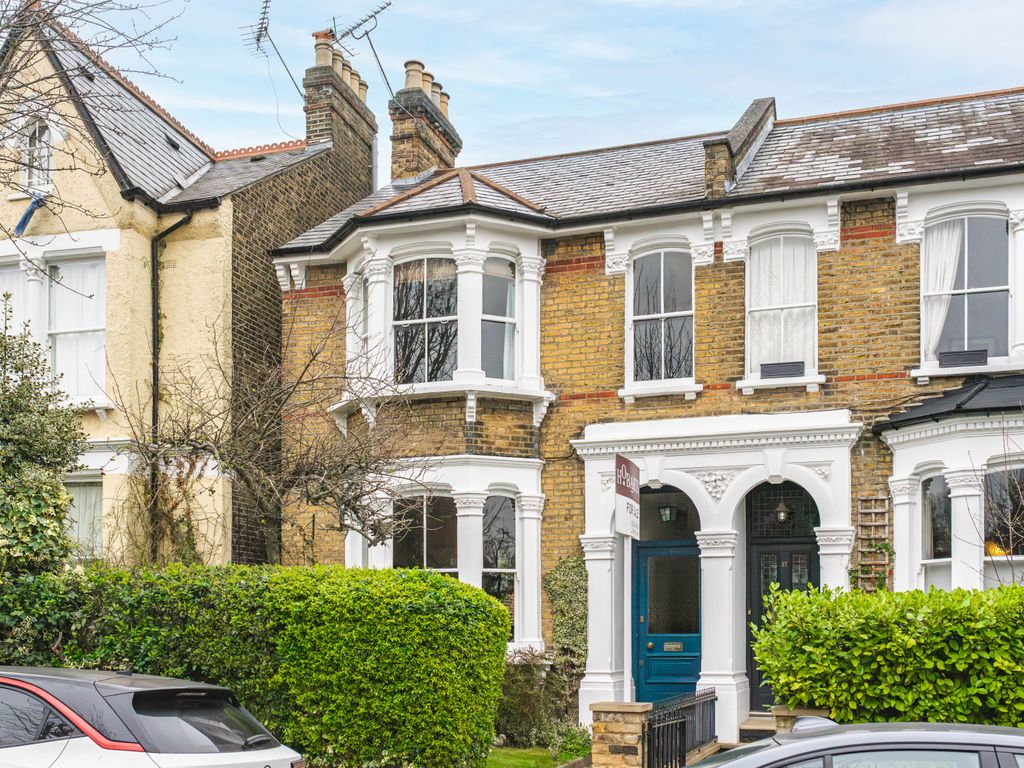 5 bed end terrace house for sale in Ashmount Road, Whitehall Park