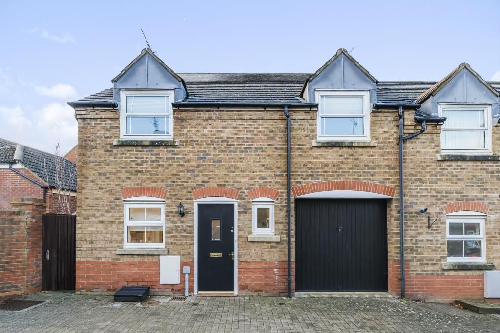 4 bed end terrace house for sale in Fairford Leys, Aylesbury HP19 Zoopla