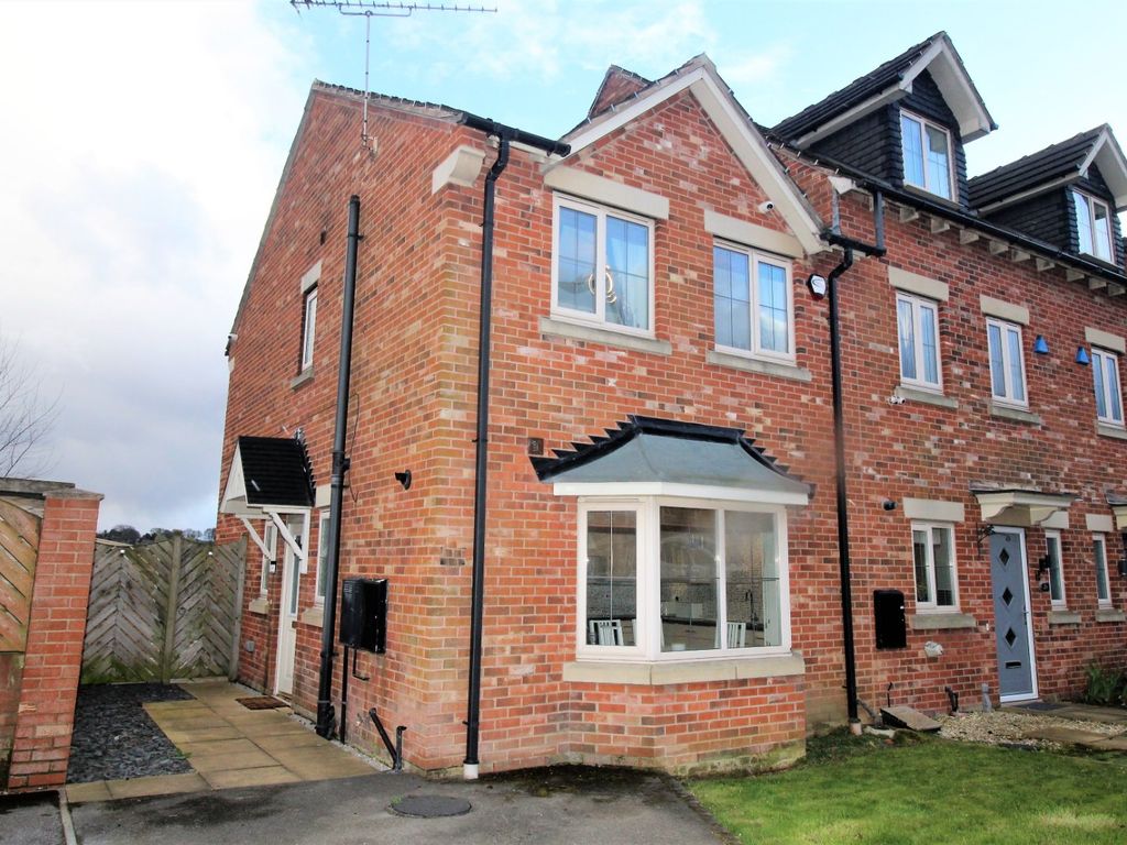 3 bed end terrace house for sale in Sunningdale Drive, Edlington