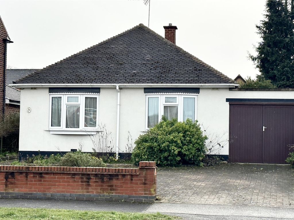 3 bed detached bungalow for sale in Brookside, Burbage, Hinckley LE10