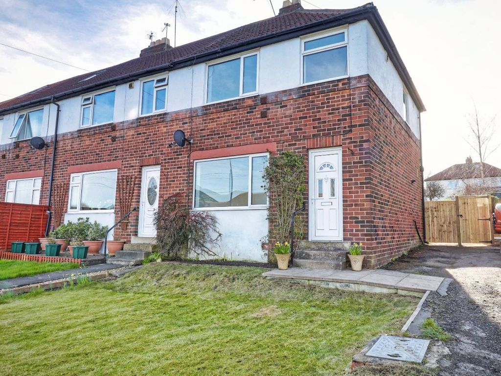 3 bed end terrace house for sale in Sussex Avenue, Horsforth, Leeds