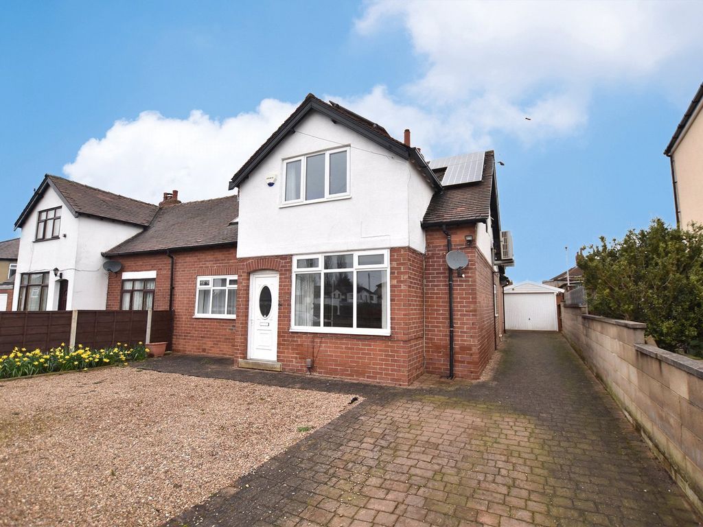 4 bed semidetached house for sale in Sherbrooke Avenue, Leeds, West