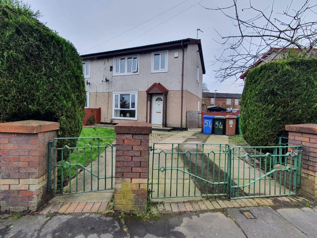 3 bed semidetached house to rent in Waithlands Road, Rochdale OL16, £