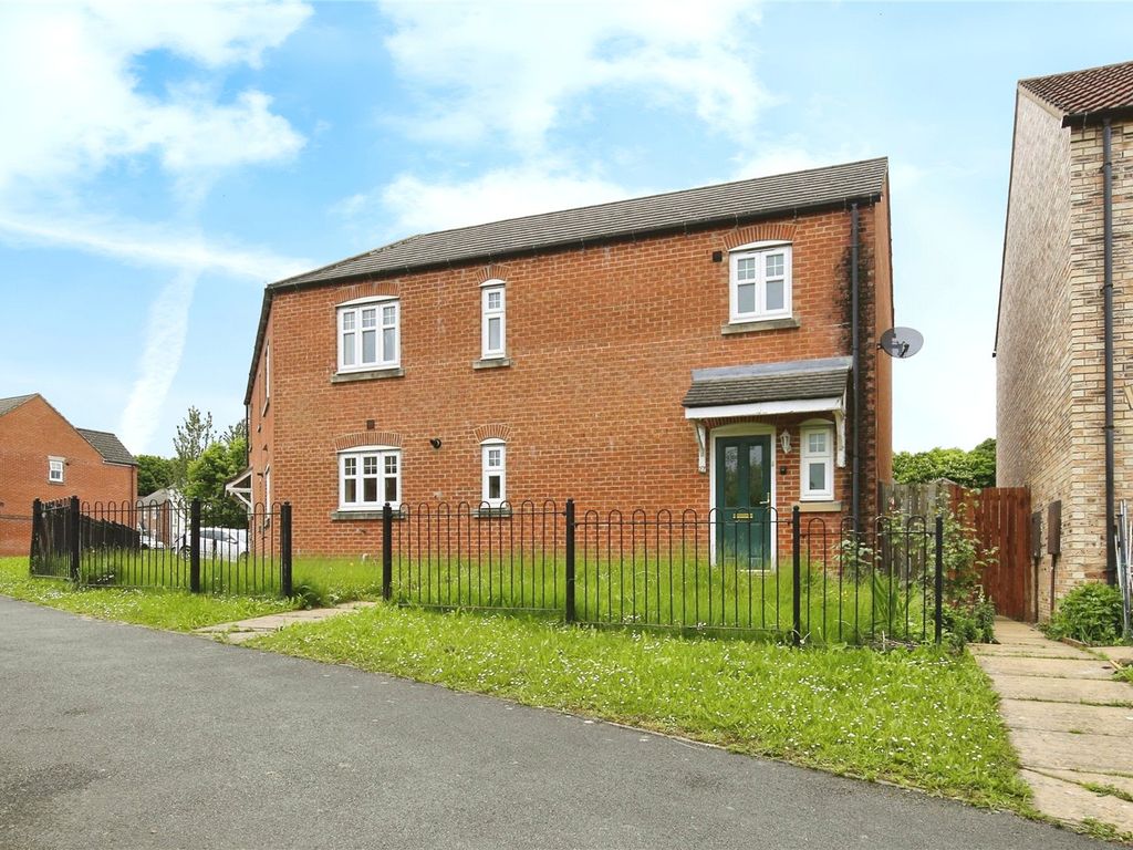 3 bed semidetached house for sale in Horseshoe Close, Colburn