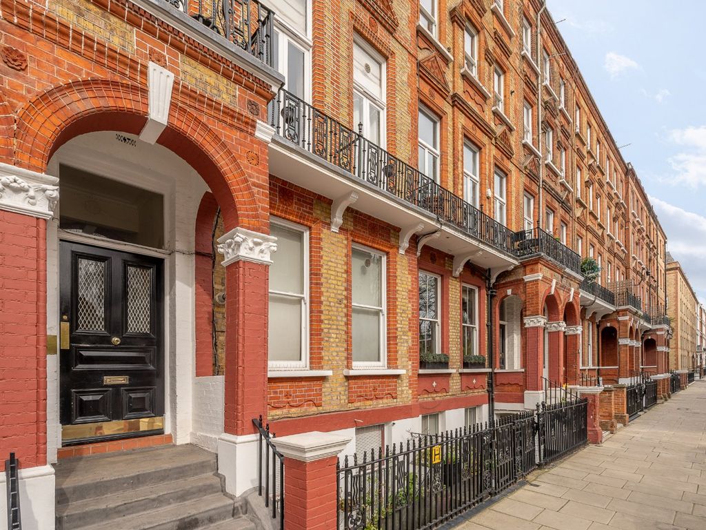 2 bed flat for sale in Nevern Square, London SW5 Zoopla