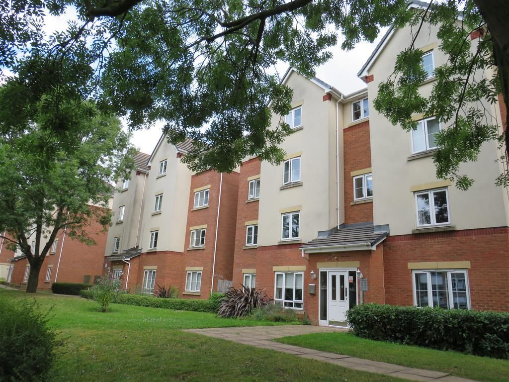 2 bed flat to rent in Holyhead Road, Wednesbury WS10, £895 pcm Zoopla