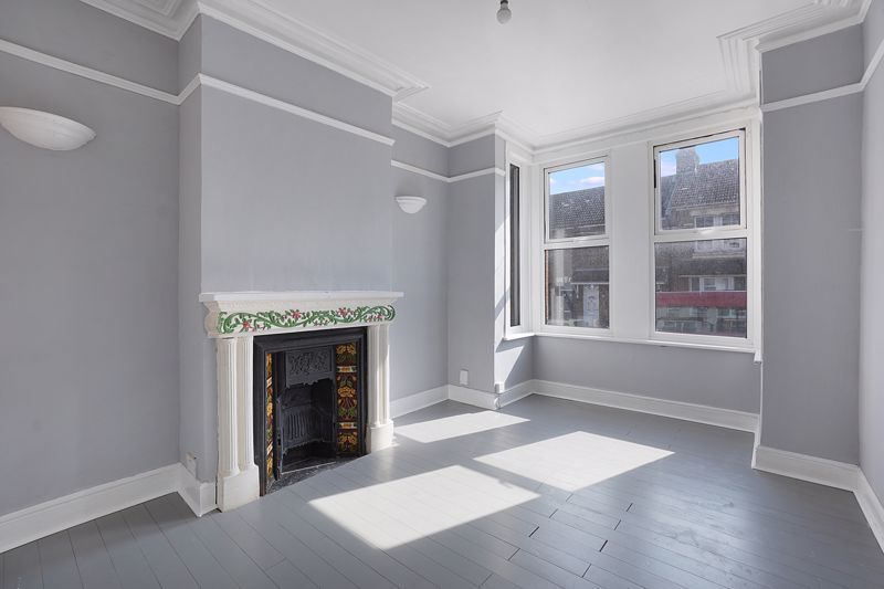 3 bed terraced house for sale in Barnsole Road, Gillingham ME7, £