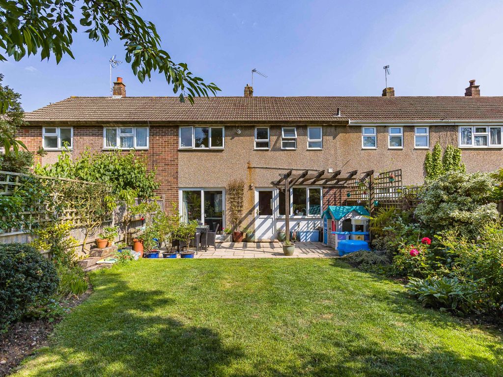 3 bed terraced house for sale in Holly Drive, Potters Bar EN6, £410,000