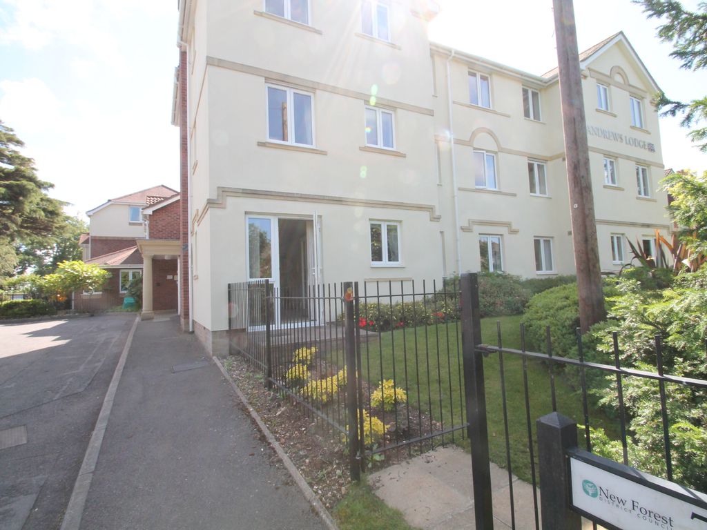 1 bed flat to rent in Tylers Close, Lymington SO41 Zoopla