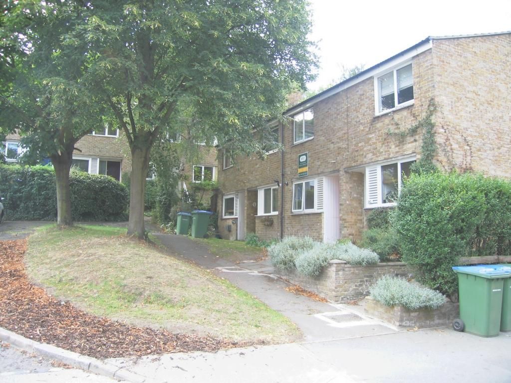 2 bed terraced house to rent in Point Hill, London SE10, £2,000 pcm