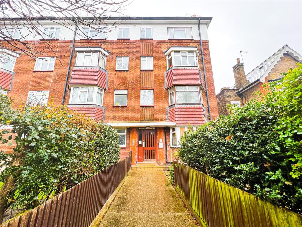 2 bed flat for sale in Fairwood Court, 33 Fairlop Road, London E11 Zoopla
