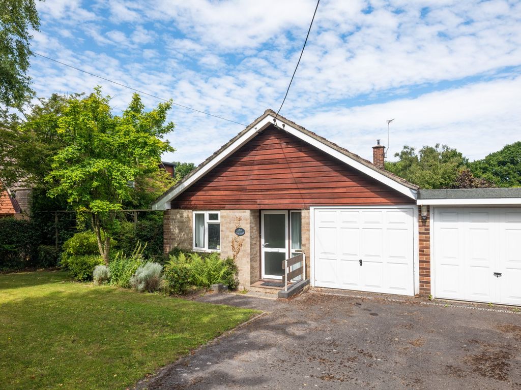 3 bed bungalow for sale in The Tump, Crowborough Road, Nutley, East