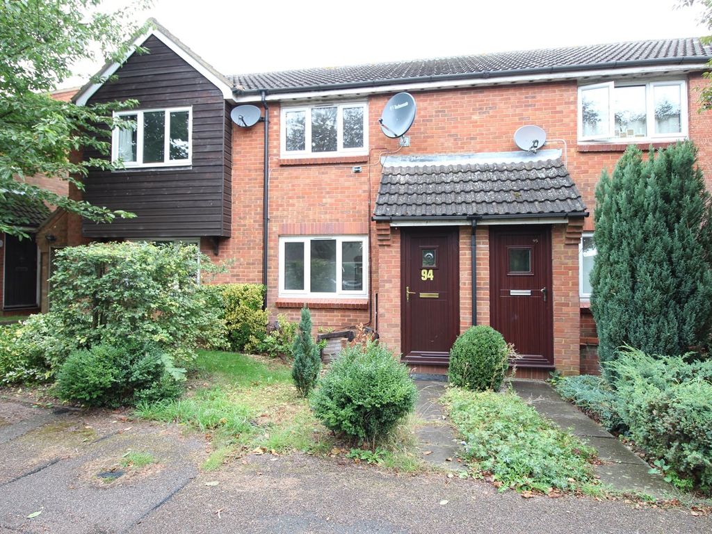 2 bed terraced house to rent in Coachmans Lane, Baldock SG7, £800 pcm