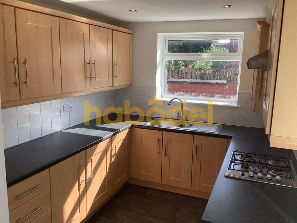 3 bed terraced house to rent in Hulton Lane, Bolton BL3 Zoopla