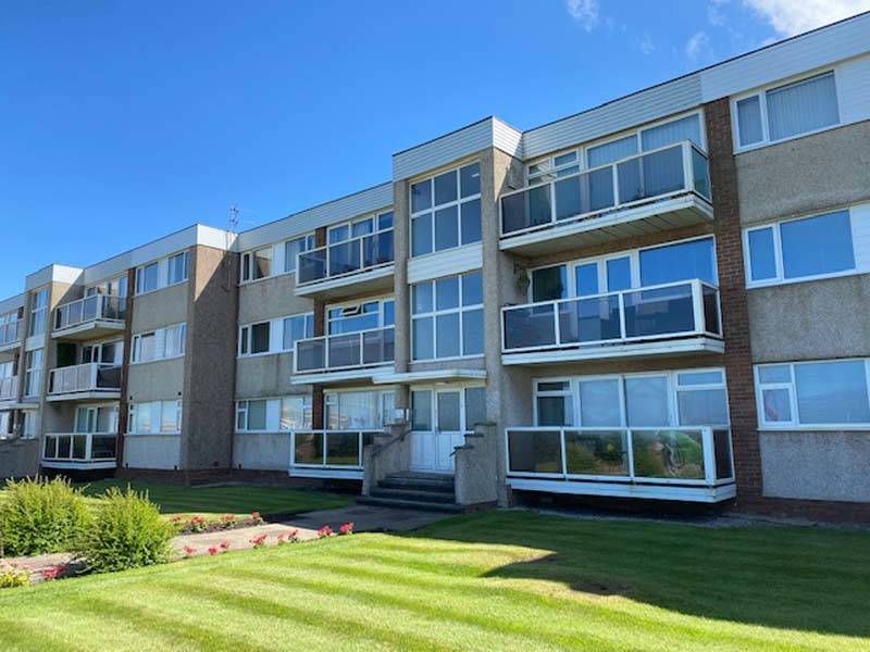 2 bed flat for sale in Queens Promenade, ThorntonCleveleys FY5 Zoopla