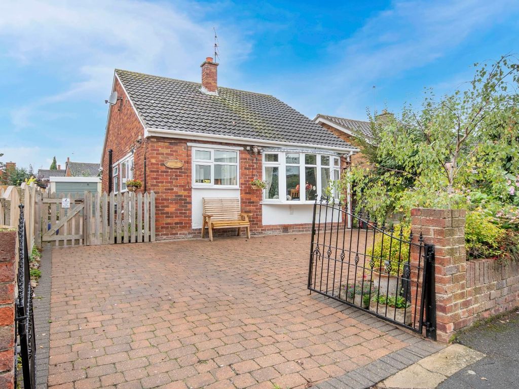 2 bed detached bungalow for sale in Gibdyke, Misson, Doncaster DN10, £